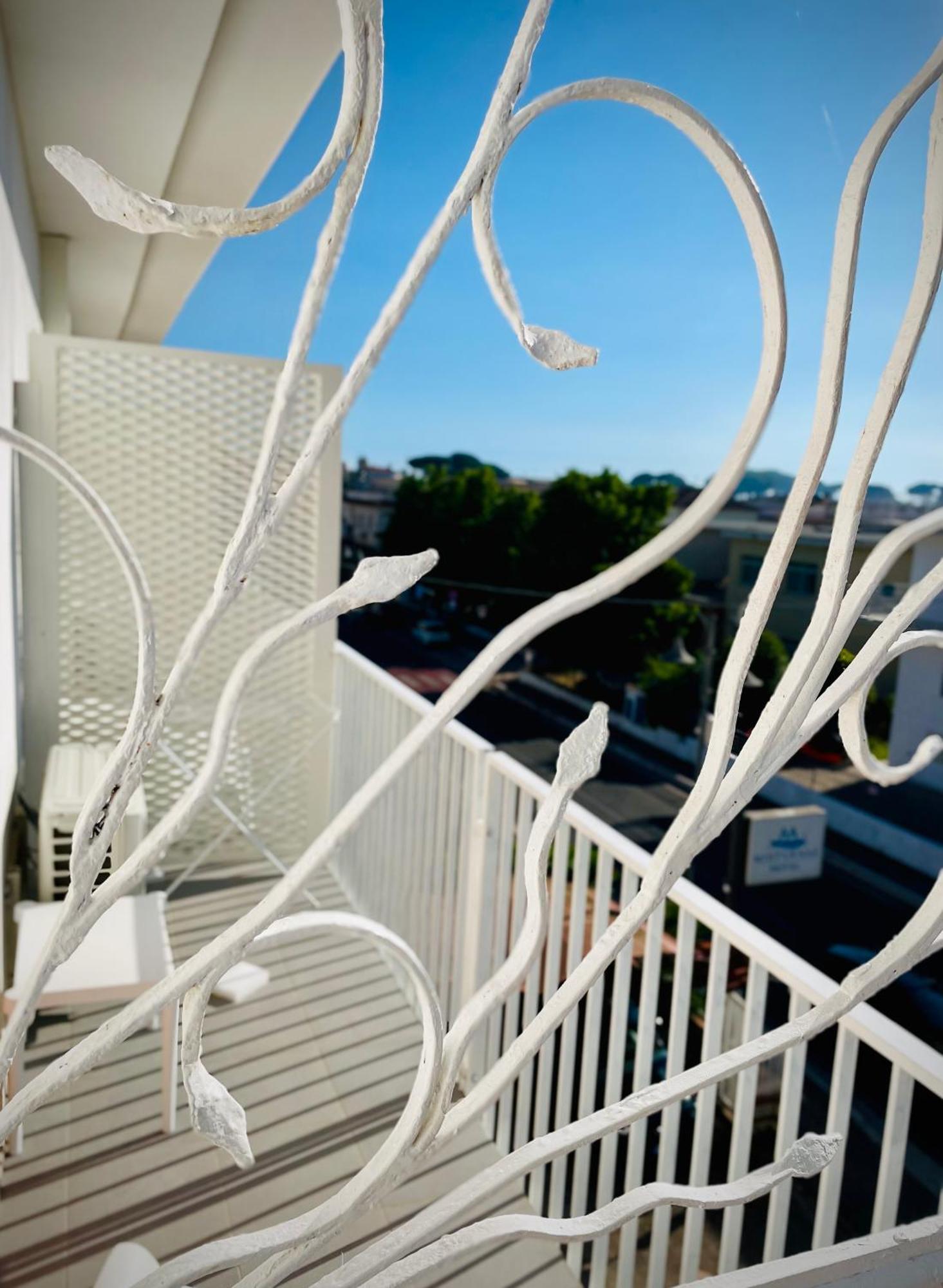 Minturnae Hotel Скаури Экстерьер фото