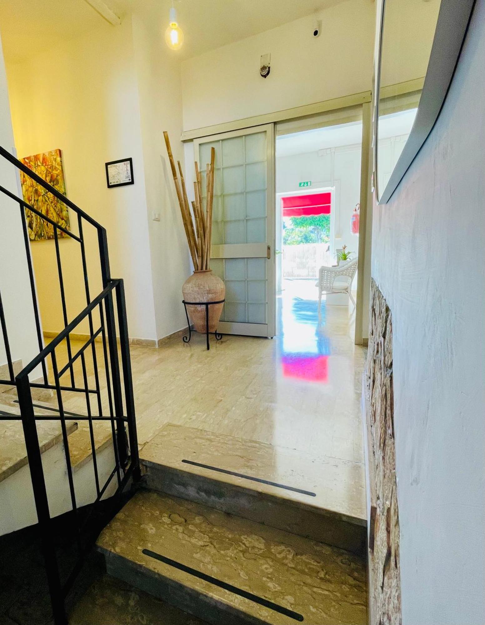 Minturnae Hotel Скаури Экстерьер фото