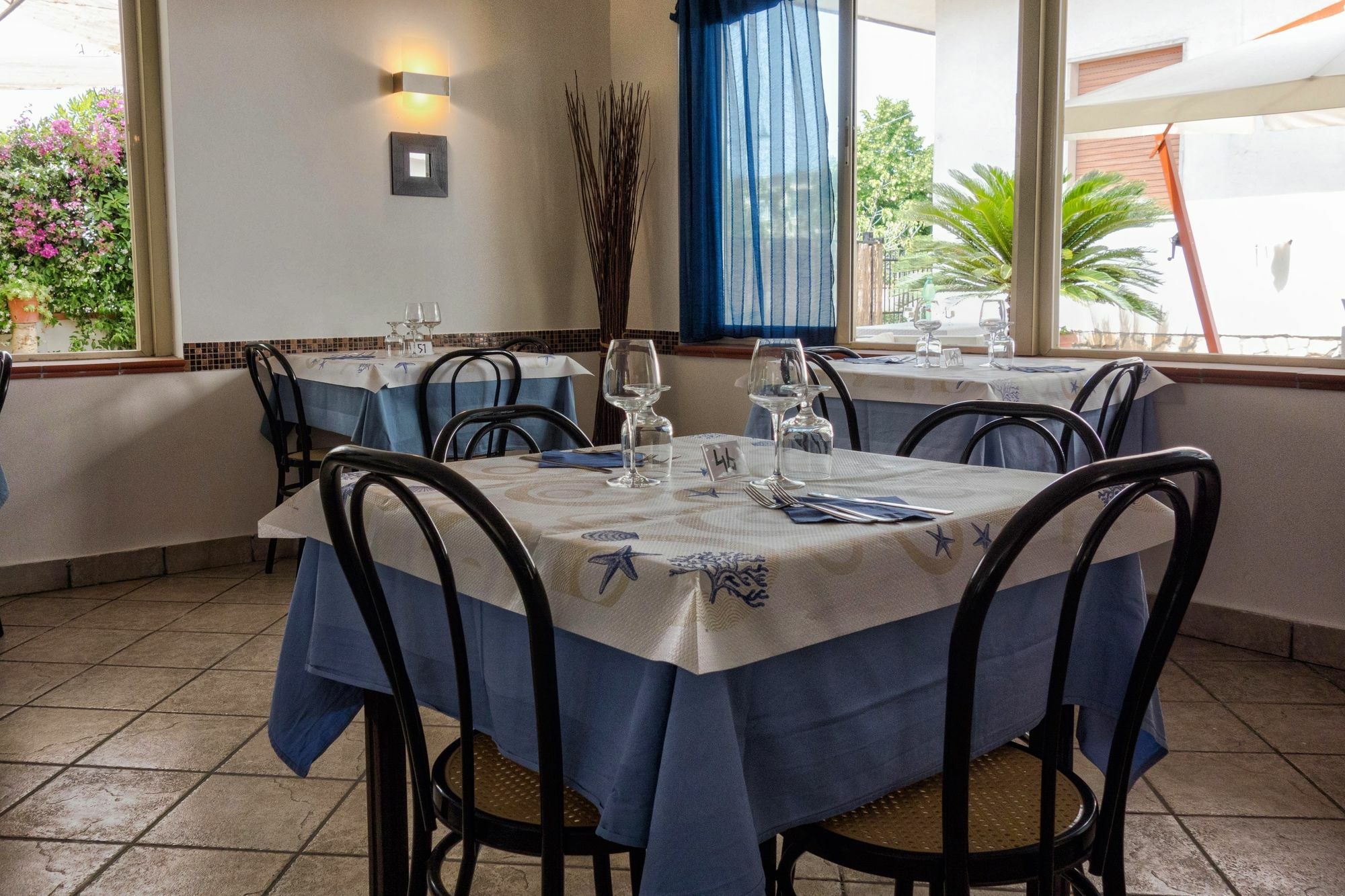 Minturnae Hotel Скаури Экстерьер фото